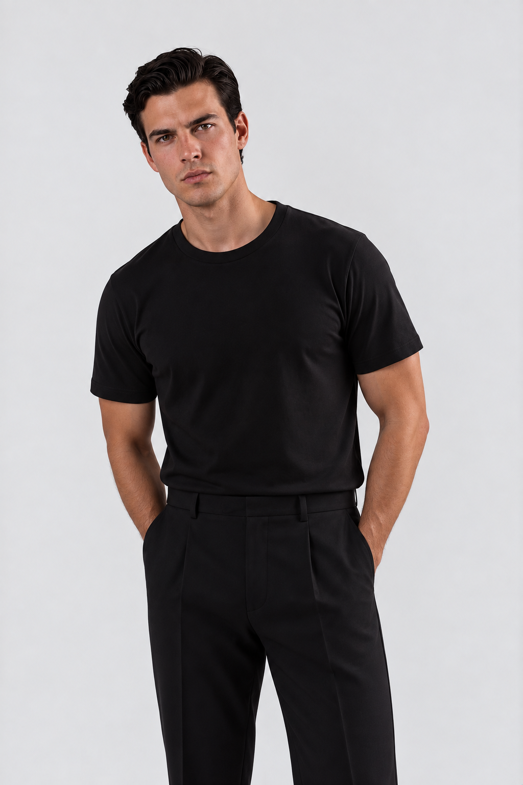 CREW NECK REGULAR T-SHIRT – BLACK