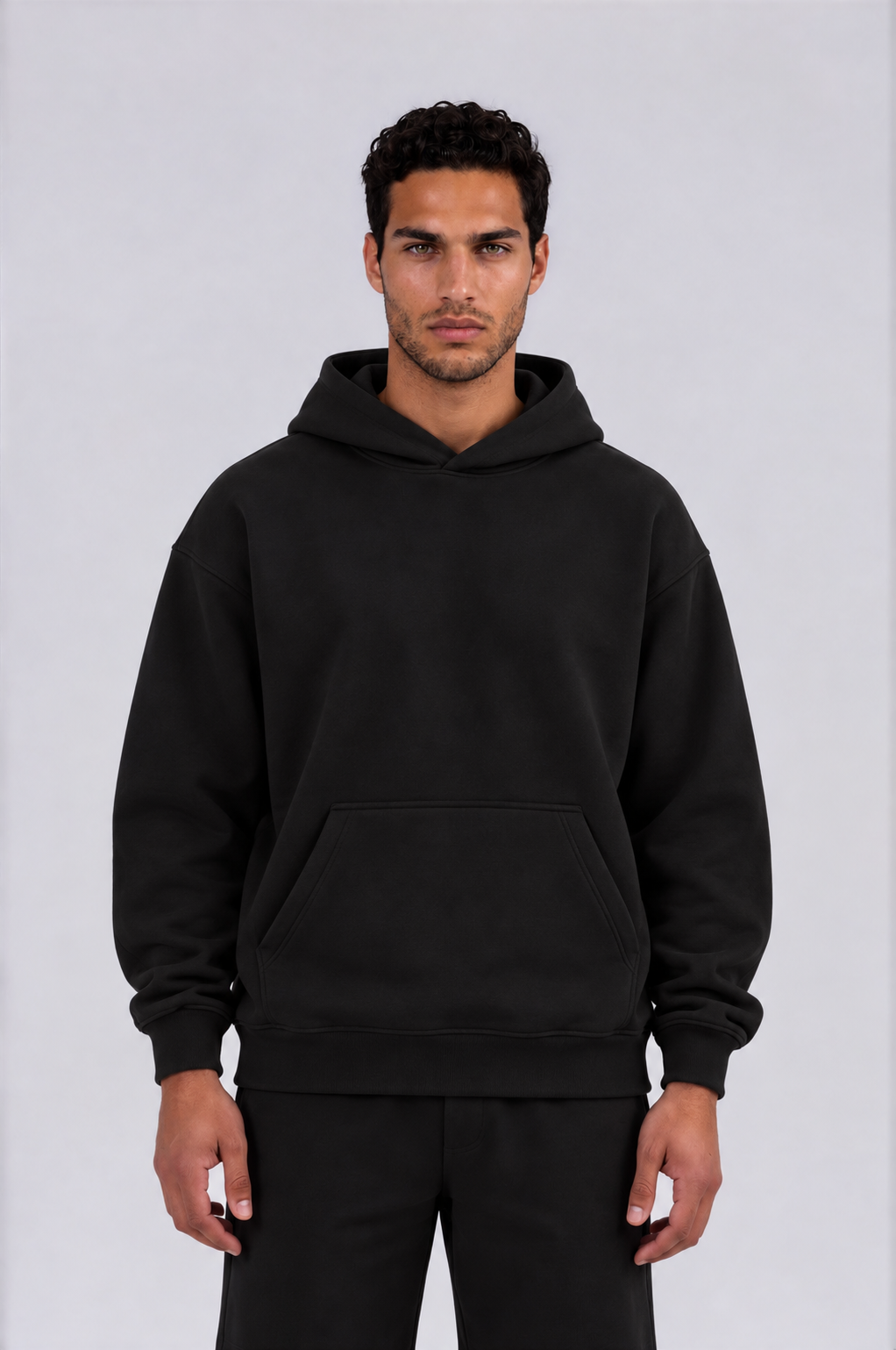 HEAVYWEIGHT STREETWEAR HOODIE - BLACK