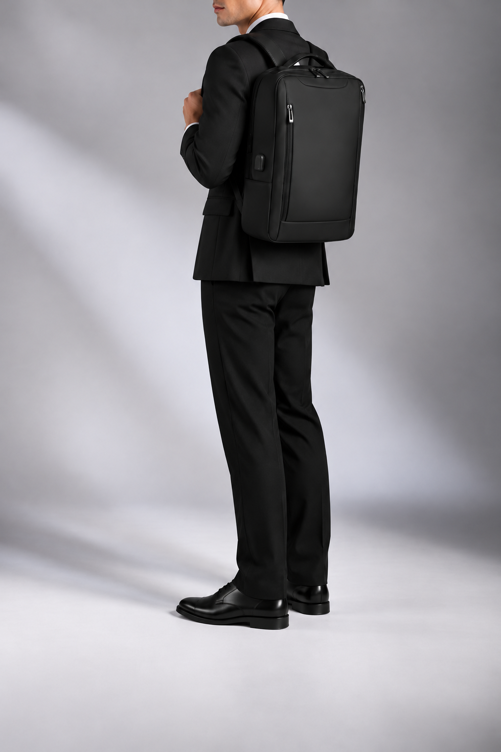 BUSINESS SLIM BACKPACK - BLACK